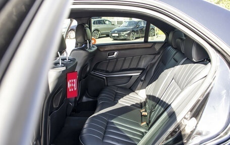 Mercedes-Benz E-Класс, 2013 год, 3 000 000 рублей, 10 фотография