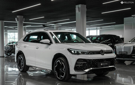 Volkswagen Tiguan, 2024 год, 4 800 000 рублей, 2 фотография