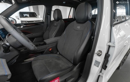 Volkswagen Tiguan, 2024 год, 4 800 000 рублей, 9 фотография