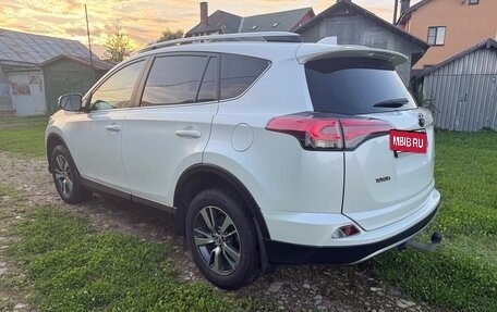 Toyota RAV4, 2017 год, 2 150 000 рублей, 2 фотография