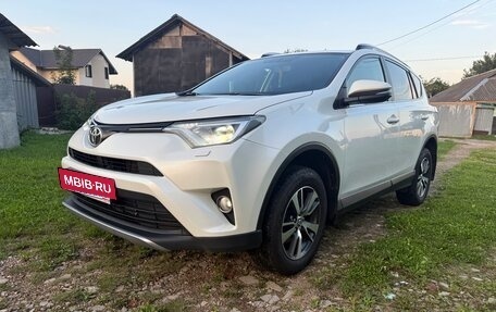 Toyota RAV4, 2017 год, 2 150 000 рублей, 5 фотография