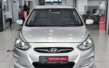 Hyundai Solaris II рестайлинг, 2011 год, 650 000 рублей, 2 фотография