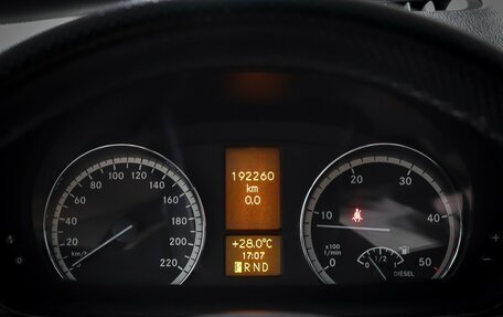 Mercedes-Benz Viano, 2013 год, 1 990 000 рублей, 16 фотография