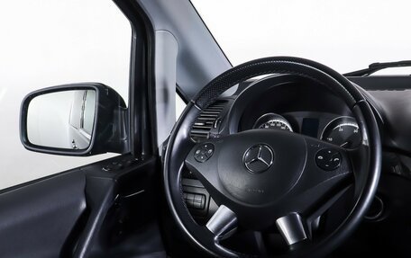 Mercedes-Benz Viano, 2013 год, 1 990 000 рублей, 17 фотография