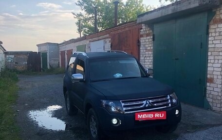 Mitsubishi Pajero IV, 2007 год, 1 320 000 рублей, 4 фотография