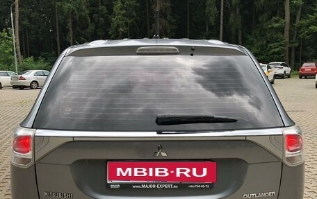 Mitsubishi Outlander III рестайлинг 3, 2012 год, 1 430 000 рублей, 8 фотография