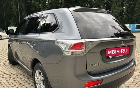 Mitsubishi Outlander III рестайлинг 3, 2012 год, 1 430 000 рублей, 17 фотография