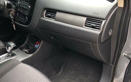 Mitsubishi Outlander III рестайлинг 3, 2012 год, 1 430 000 рублей, 23 фотография