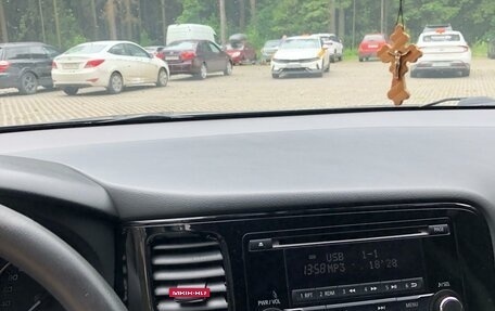 Mitsubishi Outlander III рестайлинг 3, 2012 год, 1 430 000 рублей, 29 фотография