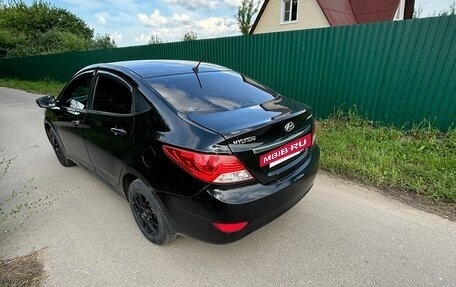 Hyundai Solaris II рестайлинг, 2011 год, 600 000 рублей, 6 фотография