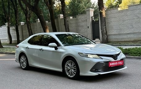 Toyota Camry, 2020 год, 2 940 000 рублей, 3 фотография