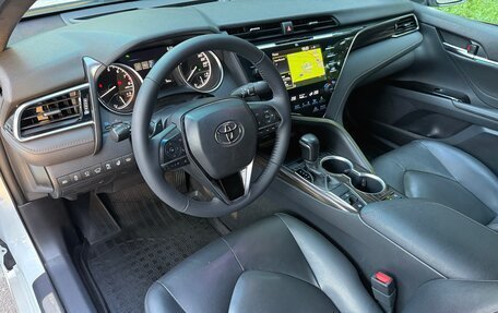 Toyota Camry, 2020 год, 2 940 000 рублей, 15 фотография