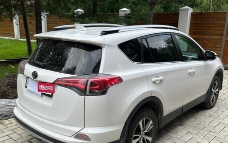 Toyota RAV4, 2016 год, 2 790 000 рублей, 4 фотография