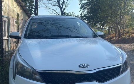 KIA Rio IV, 2021 год, 1 500 000 рублей, 2 фотография