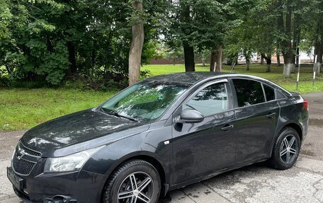 Chevrolet Cruze II, 2011 год, 900 000 рублей, 2 фотография