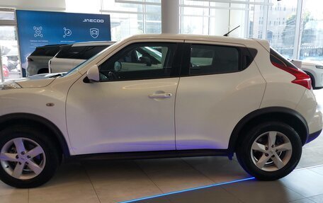 Nissan Juke II, 2014 год, 900 000 рублей, 6 фотография
