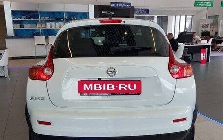 Nissan Juke II, 2014 год, 900 000 рублей, 9 фотография