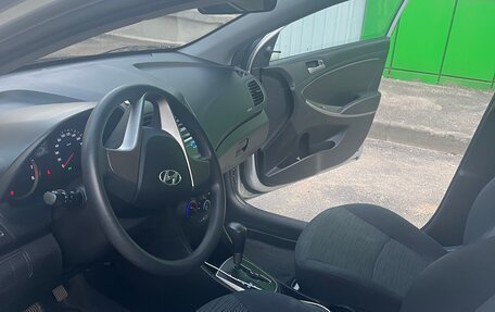Hyundai Solaris II рестайлинг, 2016 год, 950 000 рублей, 6 фотография