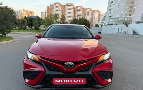 Toyota Camry, 2022 год, 2 800 000 рублей, 7 фотография