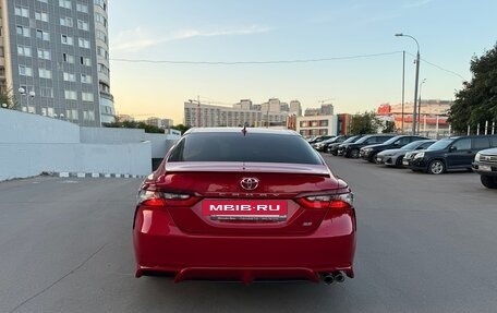 Toyota Camry, 2022 год, 2 800 000 рублей, 6 фотография