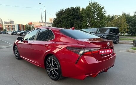 Toyota Camry, 2022 год, 2 800 000 рублей, 5 фотография