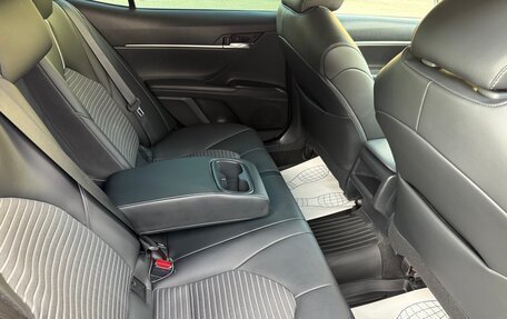 Toyota Camry, 2022 год, 2 800 000 рублей, 19 фотография