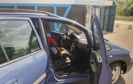 Opel Zafira A рестайлинг, 2001 год, 250 000 рублей, 7 фотография