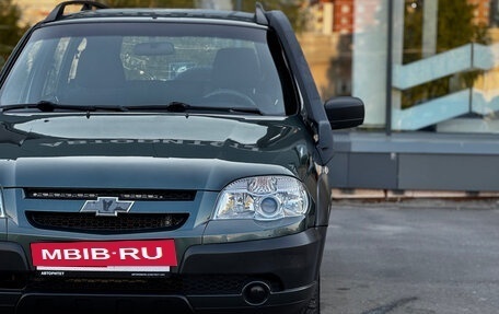 Chevrolet Niva I рестайлинг, 2018 год, 799 000 рублей, 9 фотография