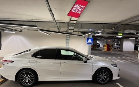 Toyota Camry, 2021 год, 3 500 000 рублей, 6 фотография