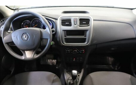 Renault Logan II, 2015 год, 750 000 рублей, 7 фотография