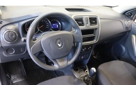 Renault Logan II, 2015 год, 750 000 рублей, 6 фотография