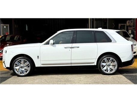 Rolls-Royce Cullinan, 2025 год, 49 700 000 рублей, 2 фотография