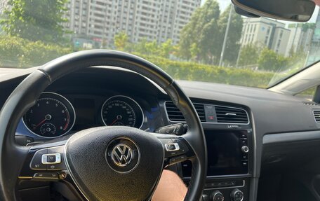 Volkswagen Golf VII, 2019 год, 1 750 000 рублей, 12 фотография