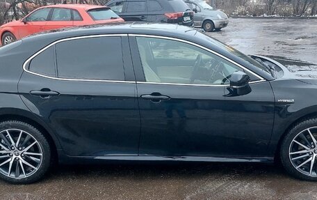 Toyota Camry, 2022 год, 2 750 000 рублей, 7 фотография