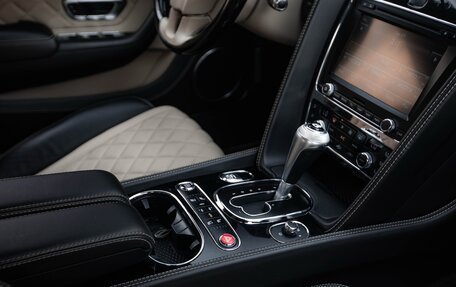 Bentley Continental GT II рестайлинг, 2016 год, 6 900 000 рублей, 11 фотография