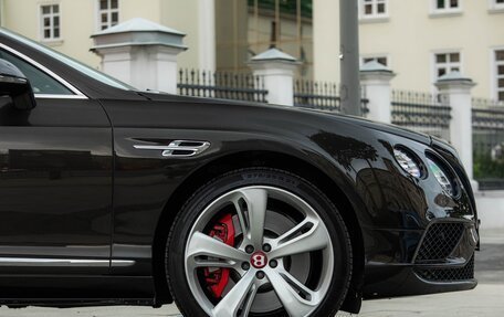 Bentley Continental GT II рестайлинг, 2016 год, 6 900 000 рублей, 25 фотография