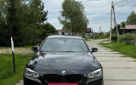 BMW 3 серия, 2018 год, 2 700 000 рублей, 4 фотография