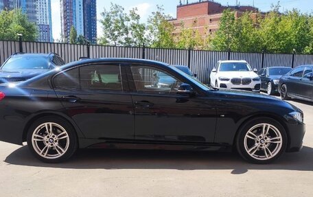 BMW 3 серия, 2018 год, 2 700 000 рублей, 14 фотография