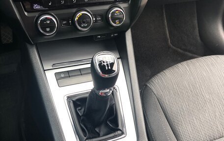 Skoda Octavia, 2015 год, 1 100 000 рублей, 19 фотография