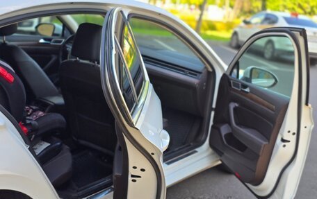 Volkswagen Passat B8 рестайлинг, 2016 год, 1 560 000 рублей, 10 фотография