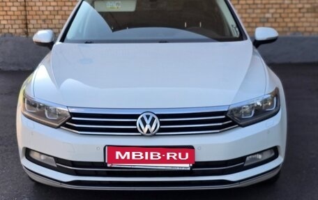 Volkswagen Passat B8 рестайлинг, 2016 год, 1 560 000 рублей, 8 фотография