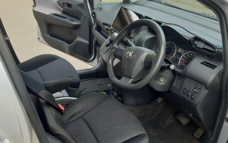 Toyota Wish II, 2009 год, 1 200 000 рублей, 13 фотография