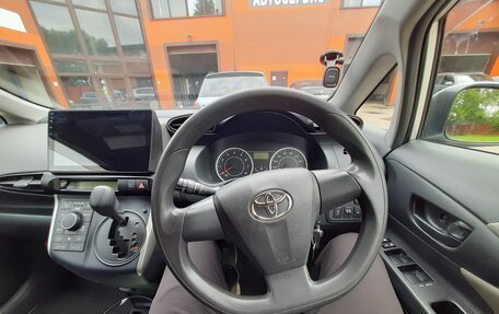 Toyota Wish II, 2009 год, 1 200 000 рублей, 17 фотография