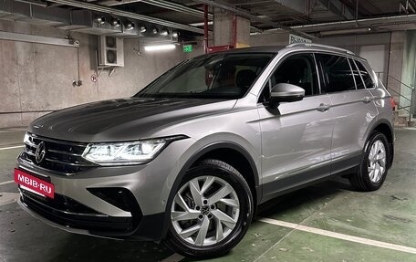Volkswagen Tiguan II, 2021 год, 3 850 000 рублей, 5 фотография