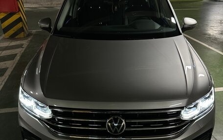 Volkswagen Tiguan II, 2021 год, 3 850 000 рублей, 14 фотография
