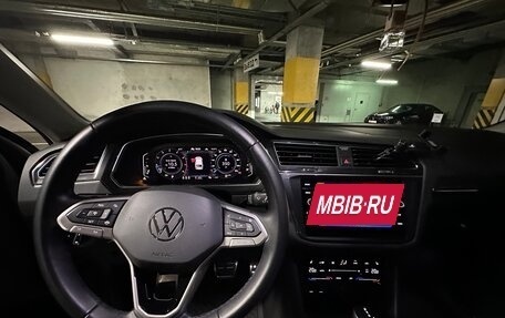 Volkswagen Tiguan II, 2021 год, 3 850 000 рублей, 17 фотография