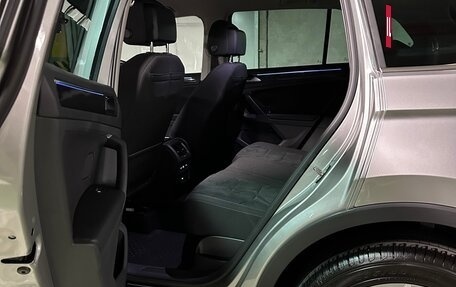 Volkswagen Tiguan II, 2021 год, 3 850 000 рублей, 21 фотография