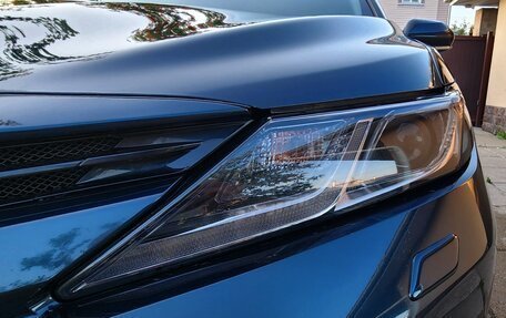 Toyota Camry, 2018 год, 2 390 000 рублей, 7 фотография