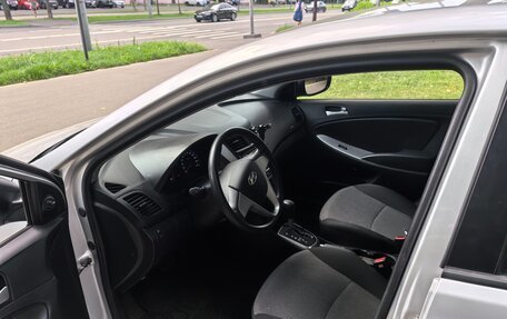 Hyundai Solaris II рестайлинг, 2013 год, 1 020 000 рублей, 13 фотография