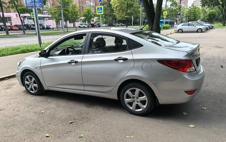 Hyundai Solaris II рестайлинг, 2013 год, 1 020 000 рублей, 11 фотография